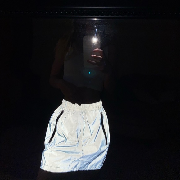 reflective skirt  with adjustable bottom - Picture 4 of 4